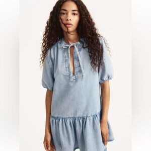 H&M Divided blue denim cotton dress